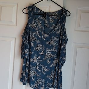 Torrid  Women top blouse Size 1 used